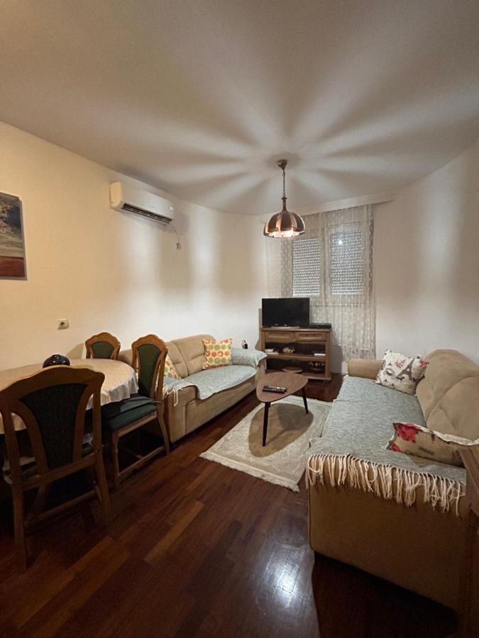 Apartment Sara Подгориця Екстер'єр фото